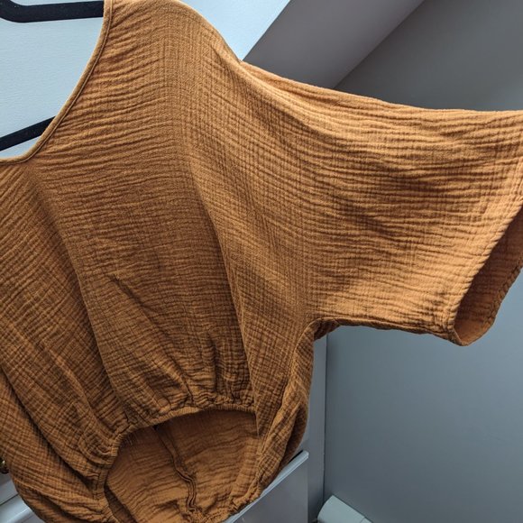 SUUNDAY Gauze Dolman Top in Meerkat - Picture 3 of 6